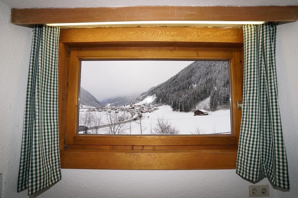 Haus Ruetzbach Apartment Neustift im Stubaital Room photo