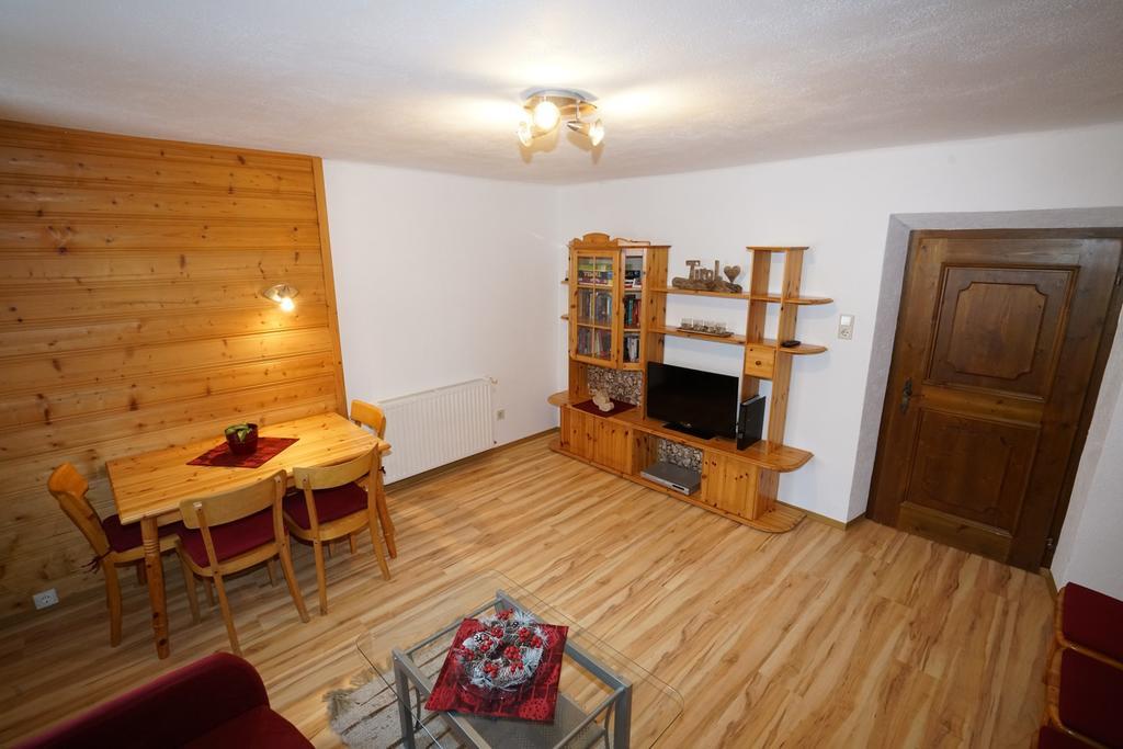 Haus Ruetzbach Apartment Neustift im Stubaital Exterior photo